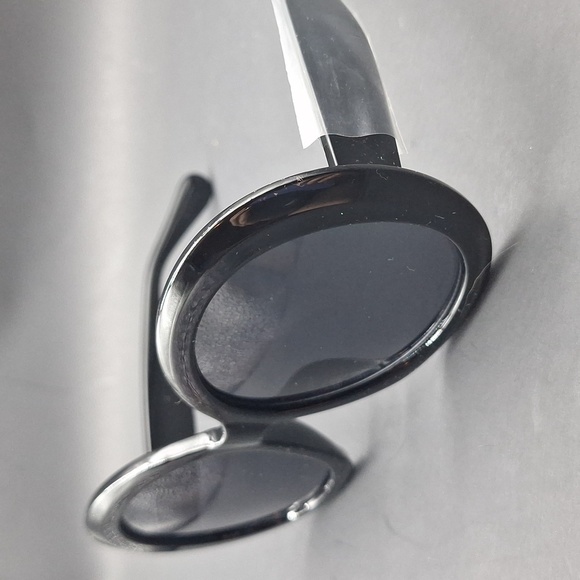 New Black Oversized Oval Sunglasses – Y2K Retro Style - Picture 6 of 9